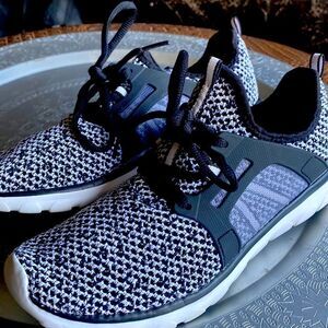 Champion Woman’s Running Shoes Sneakers Black & White 7